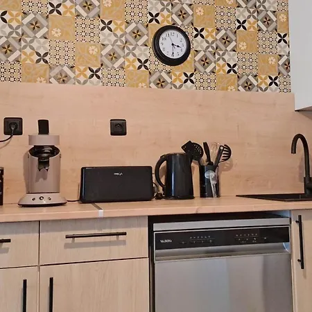 Apartment Entre Mer Et Remparts 2 *